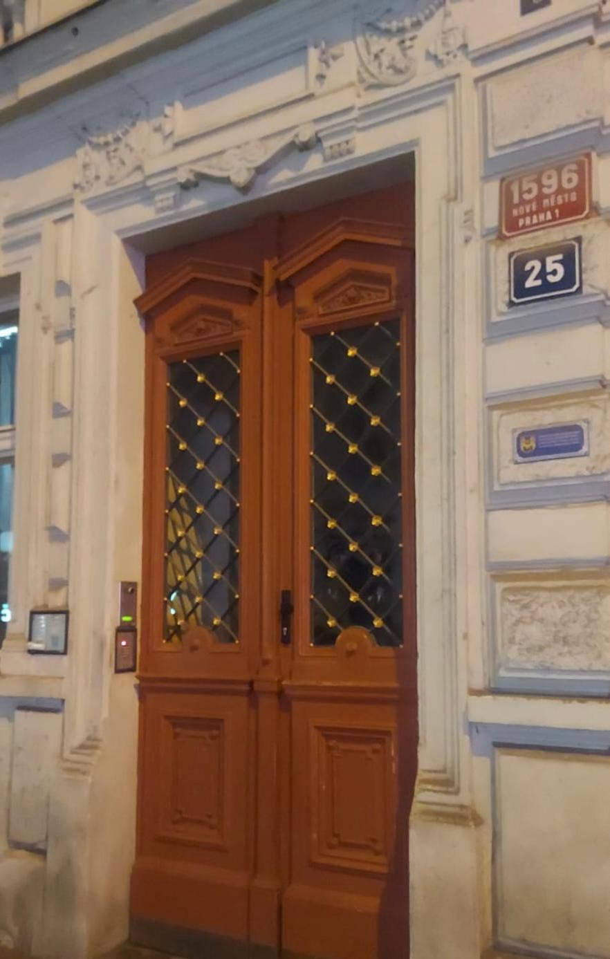 Apartment Moon Prague Ngoại thất bức ảnh