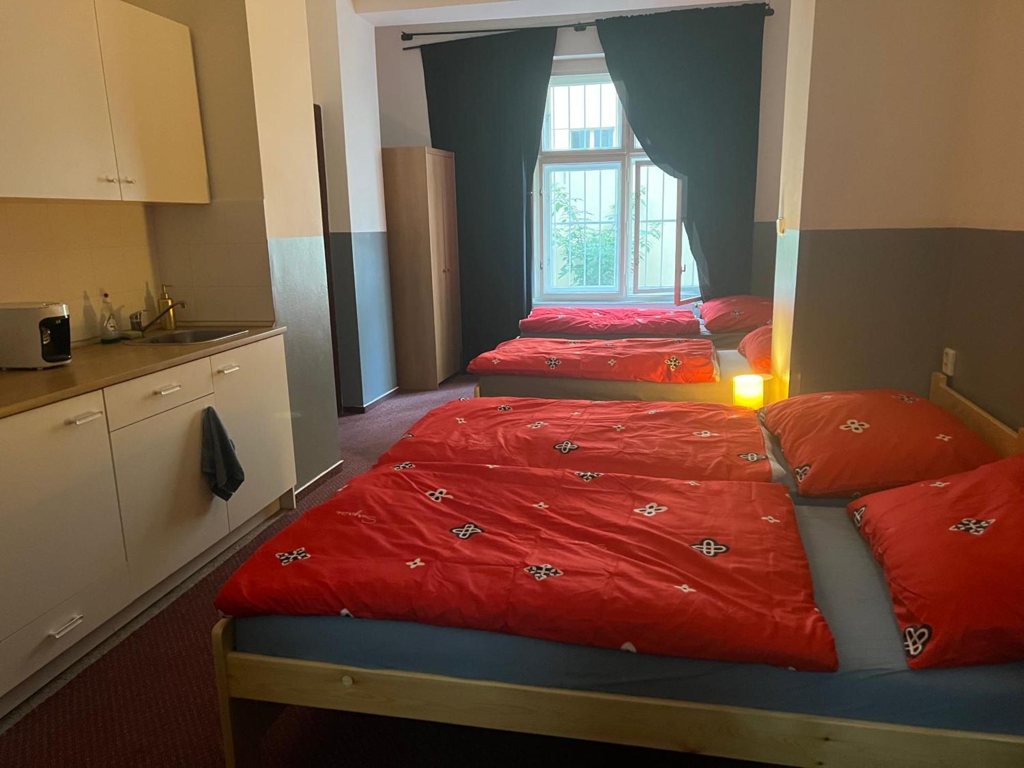 Apartment Moon Prague Ngoại thất bức ảnh