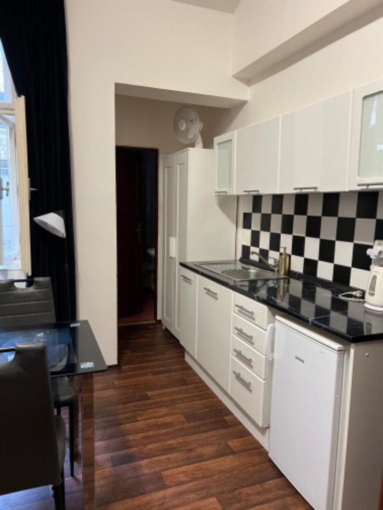 Apartment Moon Prague Ngoại thất bức ảnh